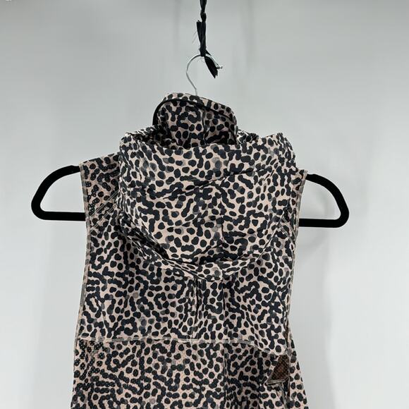Lululemon Pack-It Vest Ace Spot Grain Black Full Zip active wear cheetah size 6 - Picture 10 of 12